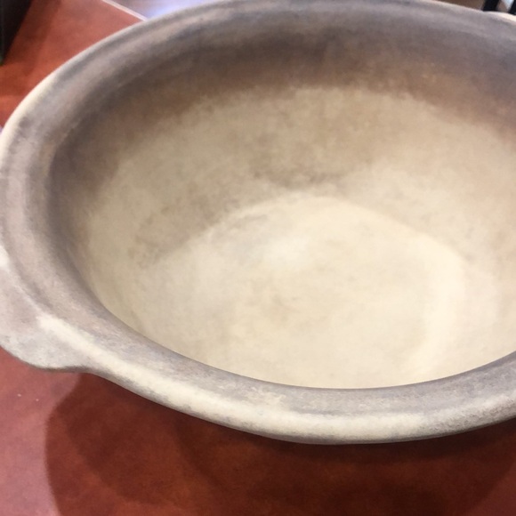 Pampered chef stoneware baking or mixing bowl 13 x 12” +4 inches deep - Picture 3 of 5